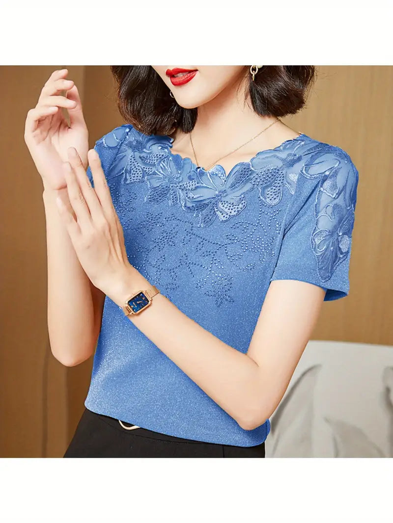 Short-sleeved T-shirt